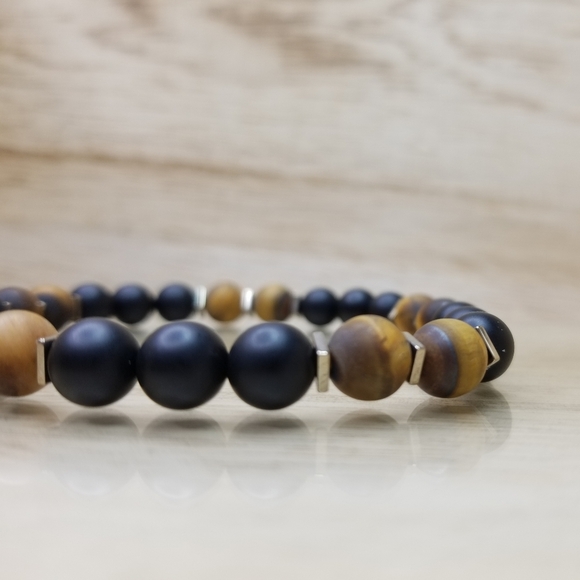 Tiger Eye & Black Onyx Beaded Gemstone Bracelet - Picture 3 of 8